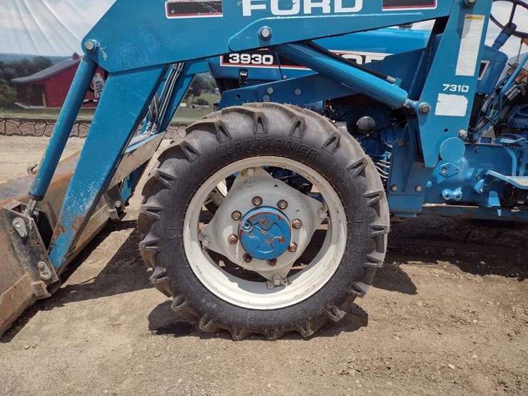ford-3930-image-12