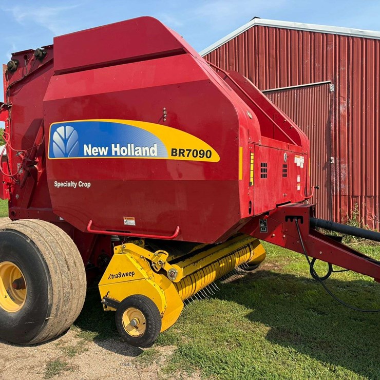 2011 NEW HOLLAND BR7090