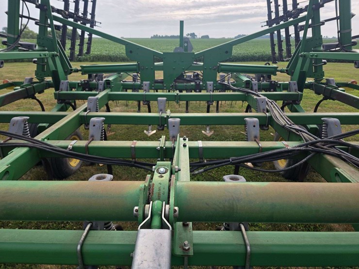 john-deere-2210-image-51