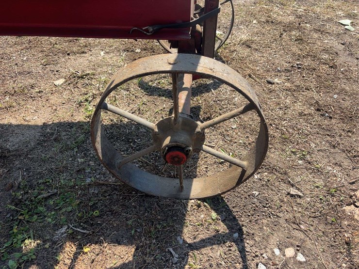 monitor-5-horse-hit-and-miss-engine-with-cart-image-43