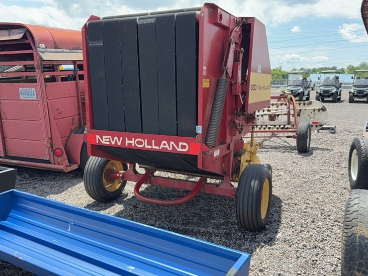 new-holland-630-image-4