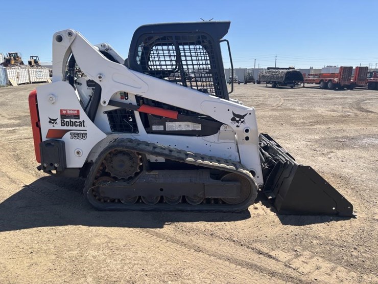 2019-bobcat-t595-image-7