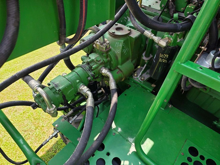 2007-john-deere-9760-sts-image-42