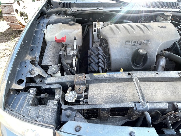 #4682-•-2005-buick-lesabre-(no-title,-for-parts)-image-49