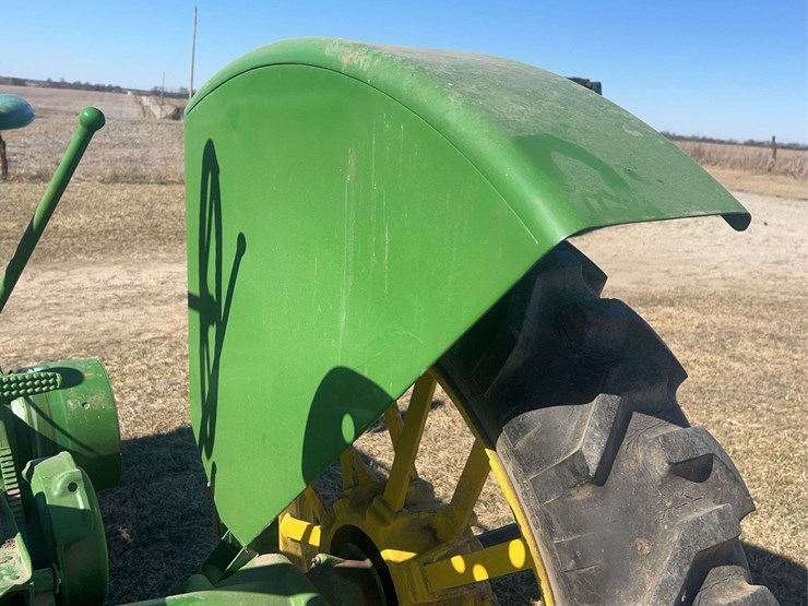 john-deere-model-b-image-43