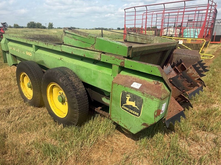 john-deere-660-image-13