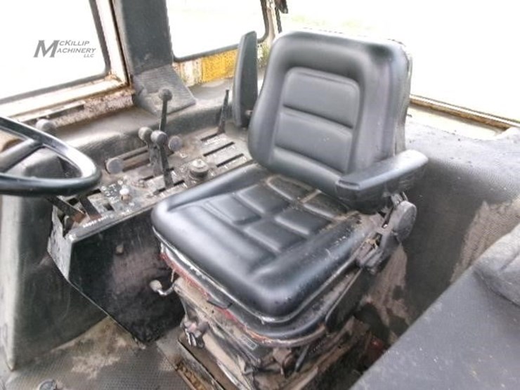 j-i-case-2290-image-17