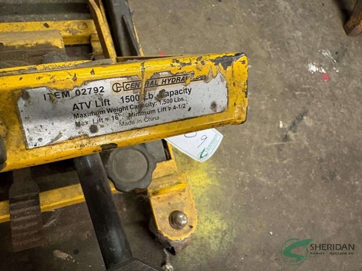 central-hydraulic-atv-lift-image-3