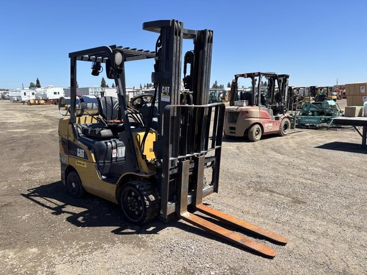 2020-caterpillar-2c6000-image-2