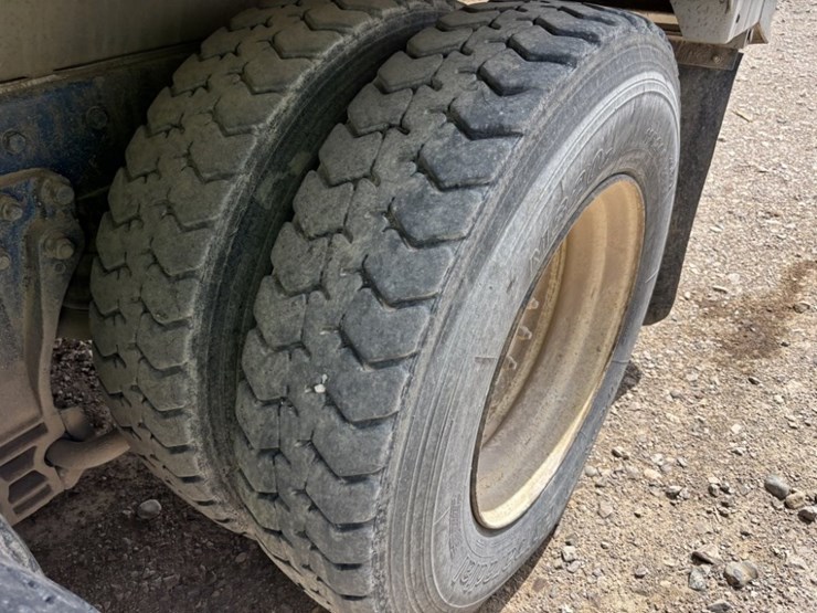1996-kenworth-w900b-image-12