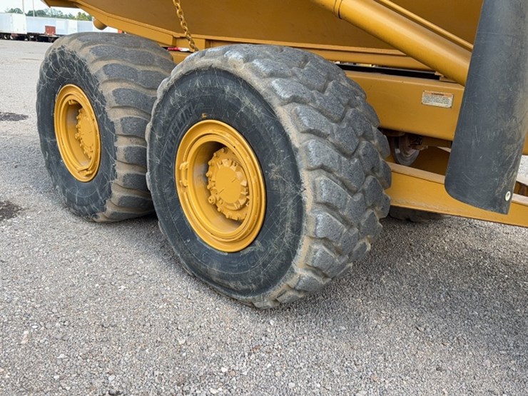 caterpillar-730-image-5