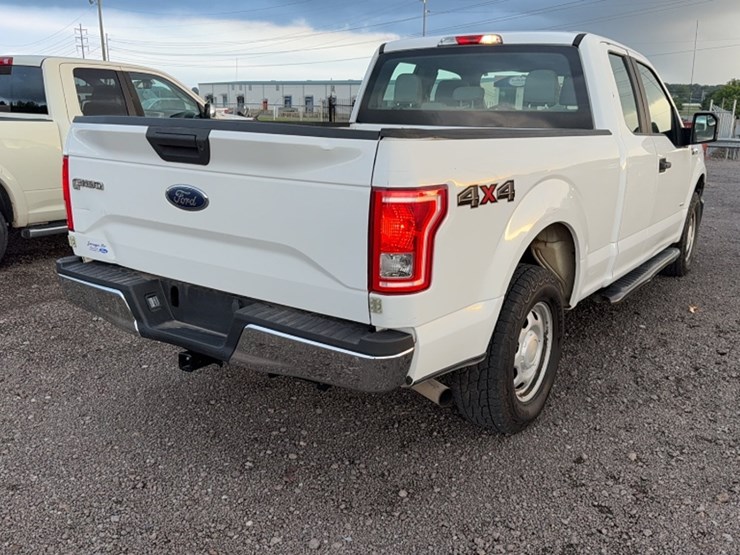 2015-ford-f150-image-8