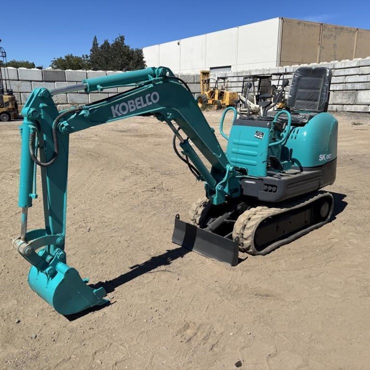 KOBELCO SK007