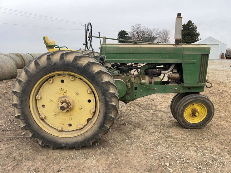 john-deere-70-image-6