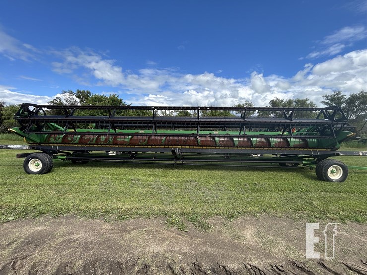 2012-john-deere-635f-image-11