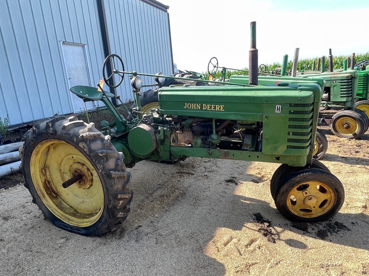 john-deere-h-image-4