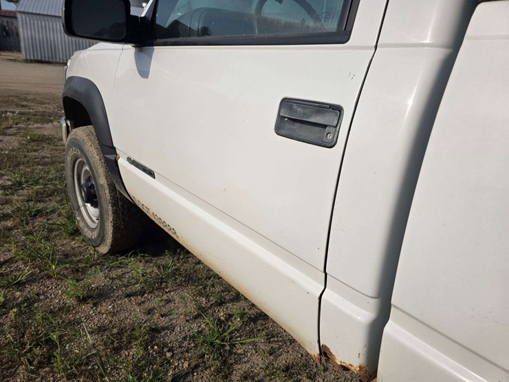 1999-chevrolet-silverado-2500-image-20