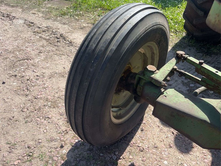 john-deere-720-image-130