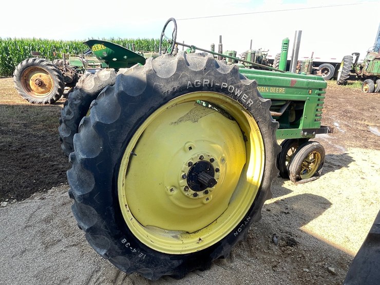john-deere-b-image-5