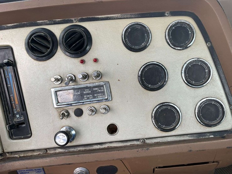 1994-cummins-m11-image-27
