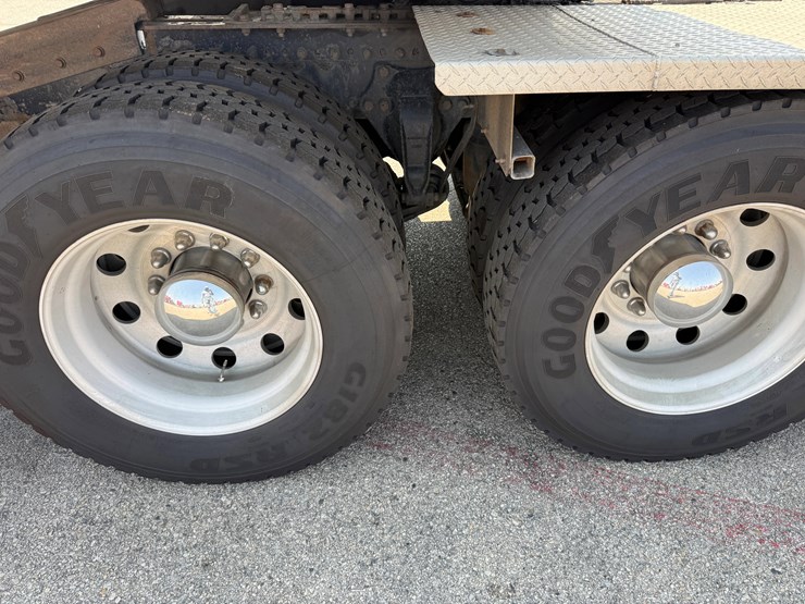 2012-western-star-4900-image-9