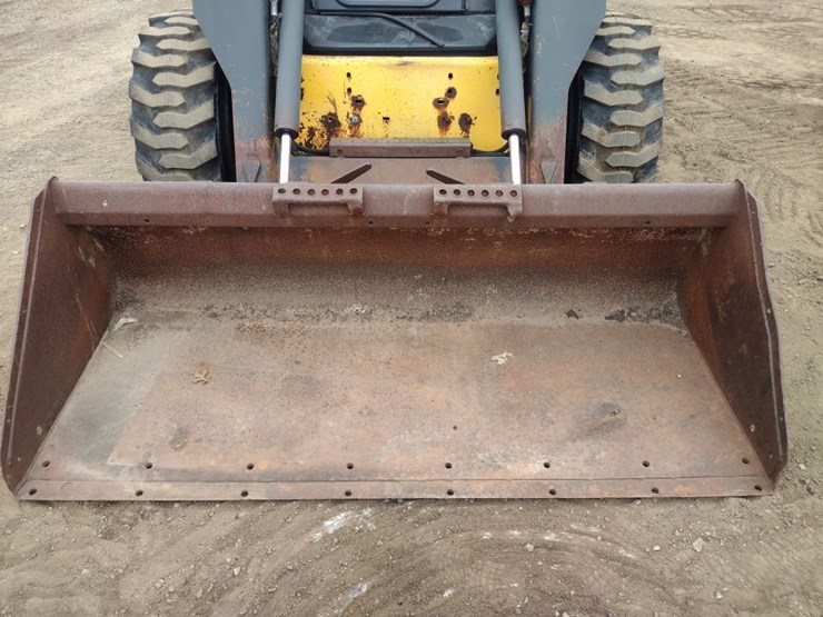 new-holland-ls180-image-19