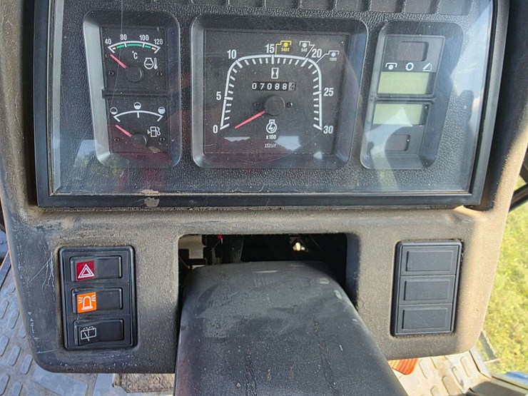2003-new-holland-tm155-image-67