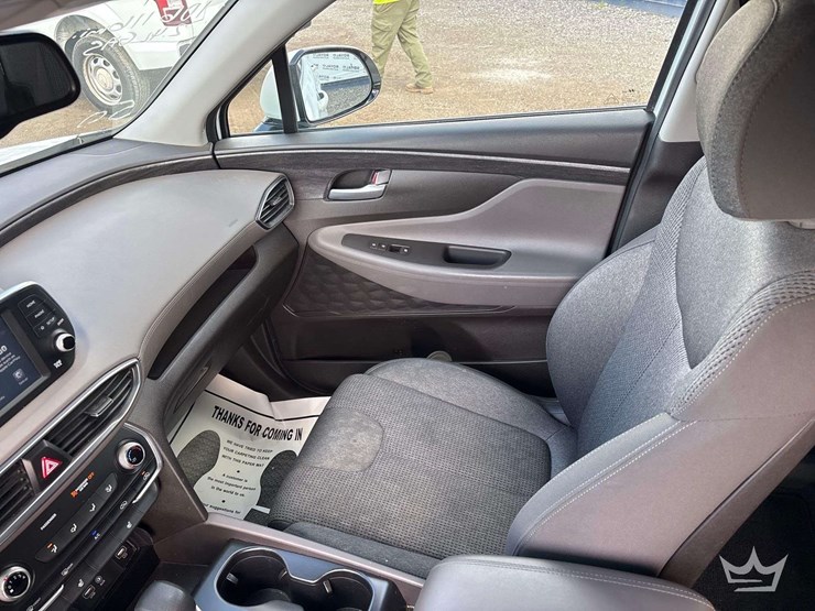 2019-hyundai-santa-fe-image-24