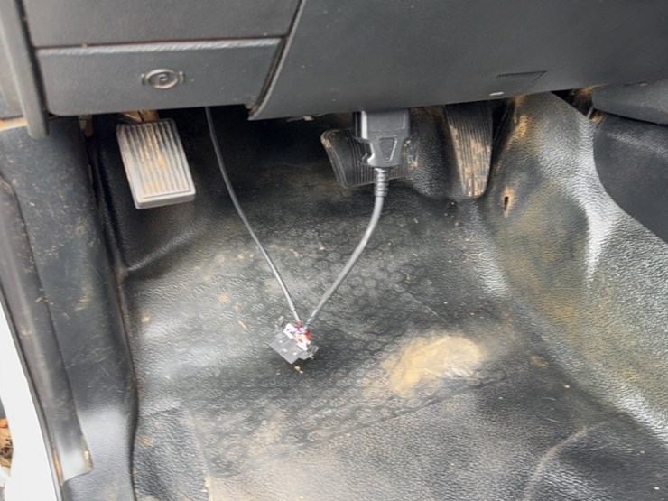 2018-dodge-3500-image-22