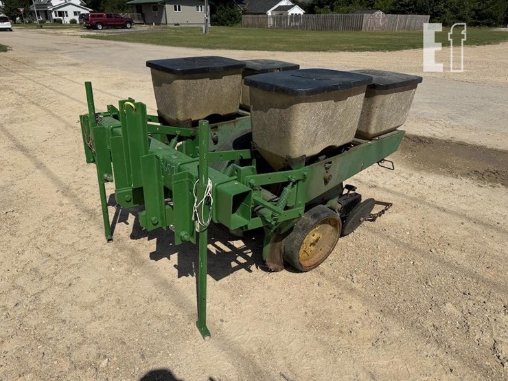 john-deere-7000-image-3