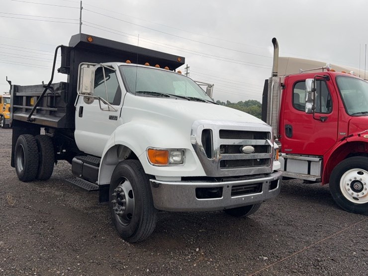 2007-ford-f750-image-3