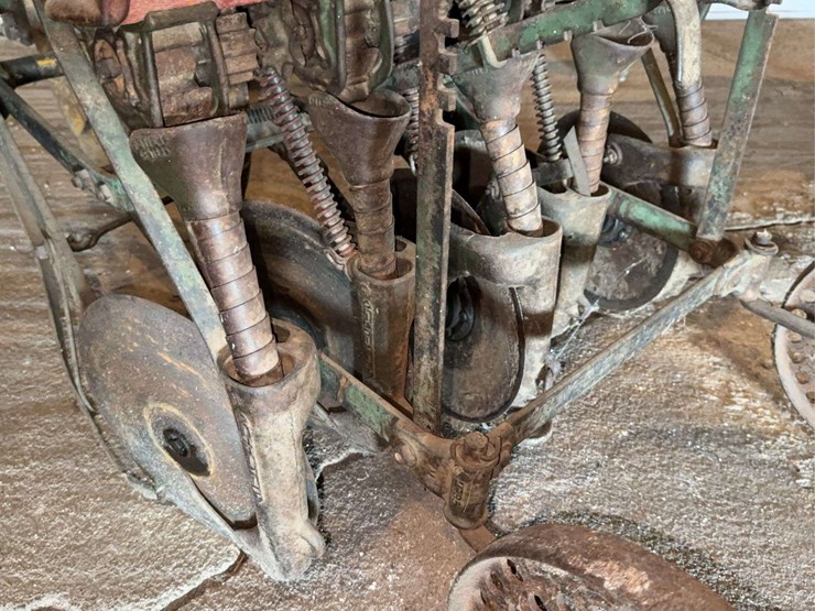 very-nice-original-van-brunt-model-v-grain-drill-image-8