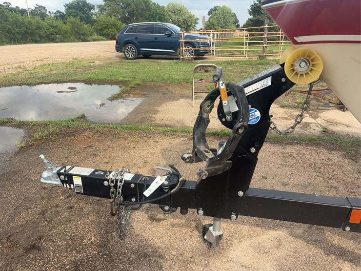 18’-cobalt-boat-and-trailer-image-50