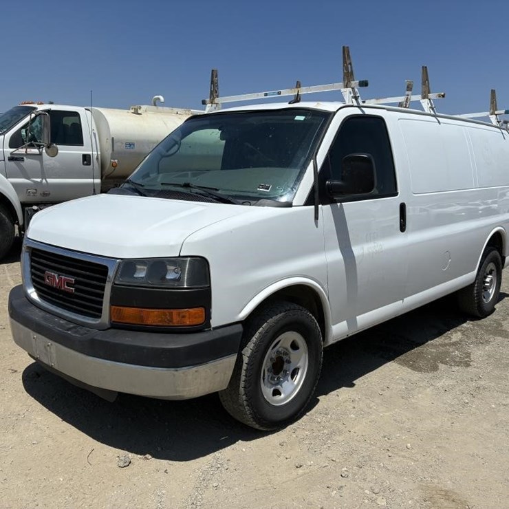 2015 GMC SAVANA G2500