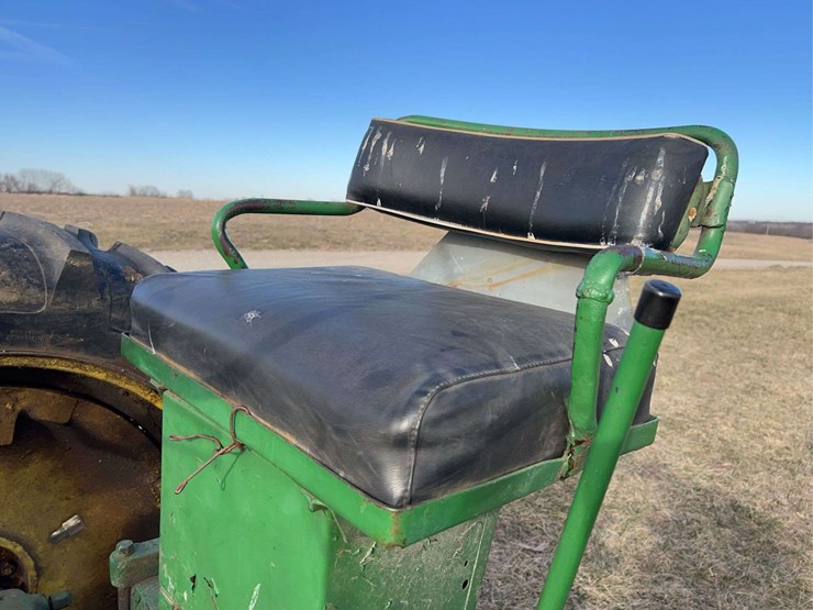 john-deere-model-b-image-38