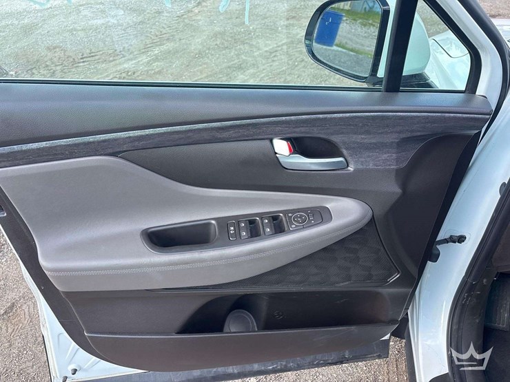 2019-hyundai-santa-fe-image-10