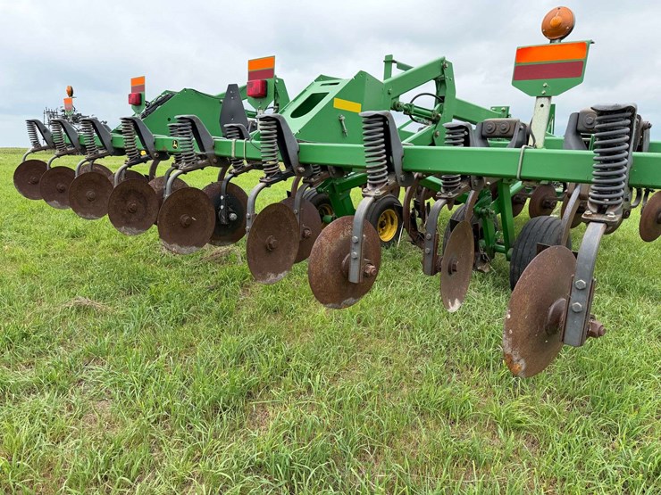 john-deere-2700-image-34