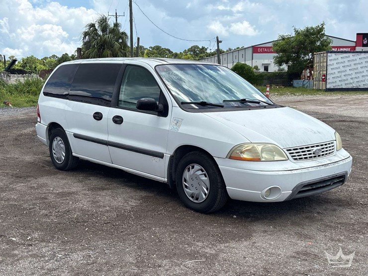 2003-ford-windstar-image-2