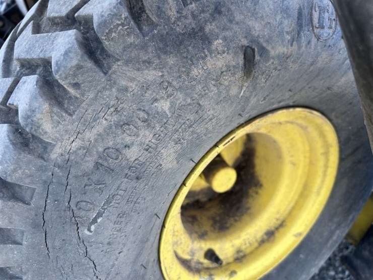 2001-john-deere-lt133-image-24