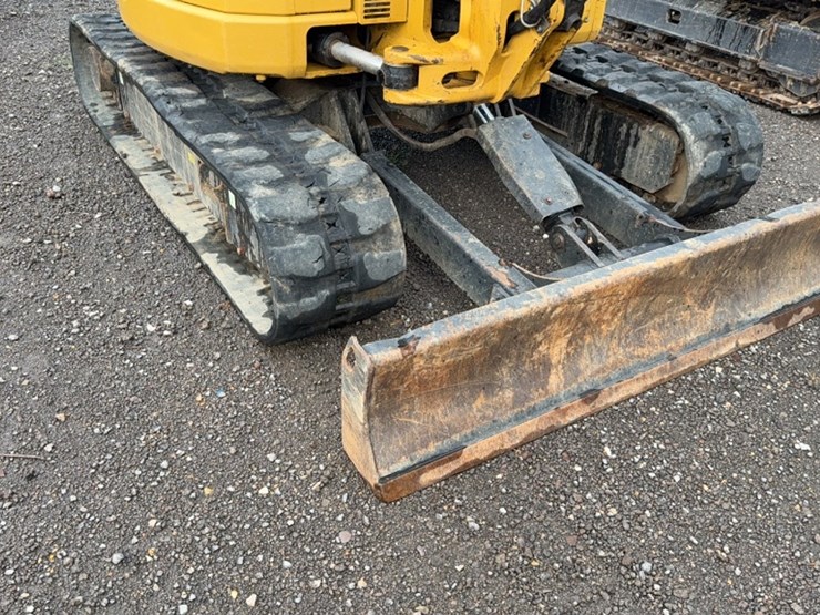 caterpillar-305.5-image-7