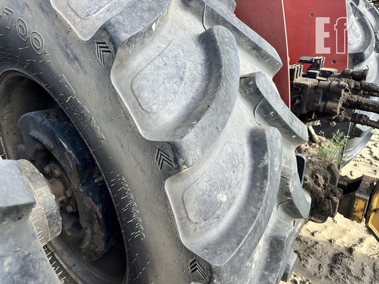 2010-case-ih-steiger-485-image-45