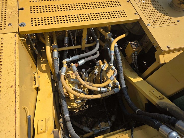 2002-caterpillar-345b-image-39