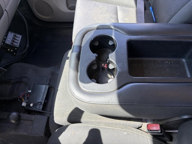 2012-gmc-sierra-2500-image-19