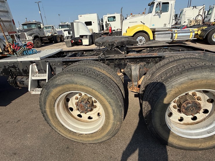 2013-western-star-4900-image-7