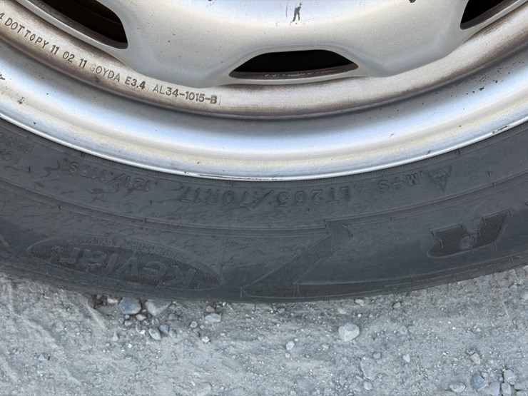 2012-ford-explorer-image-19