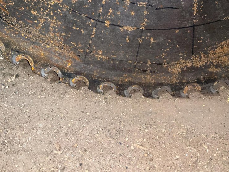 #177-•-56”-circular-saw-blade-image-6
