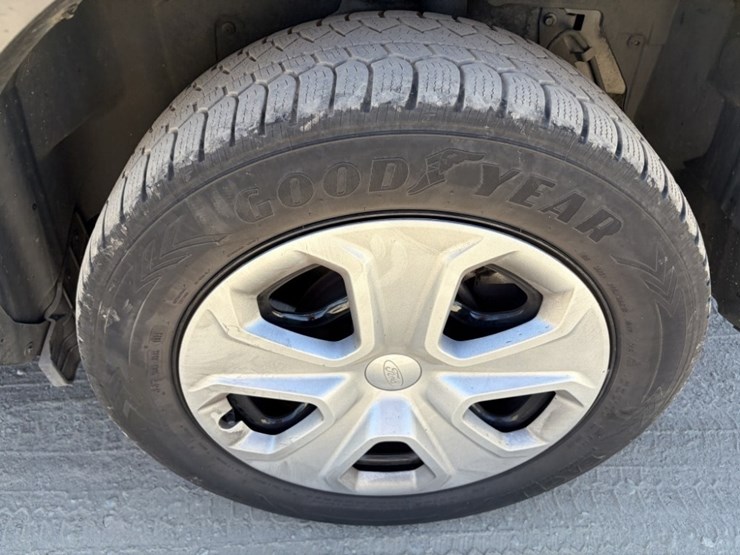 2018-ford-explorer-image-17