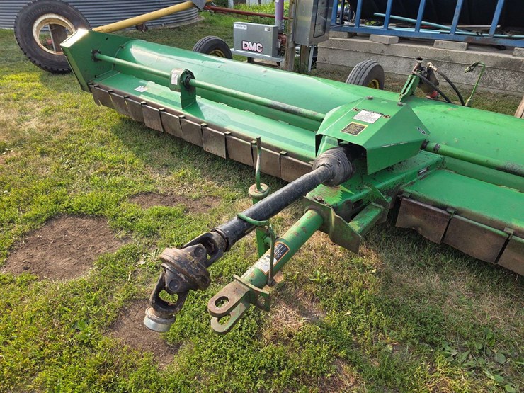 john-deere-220-image-17