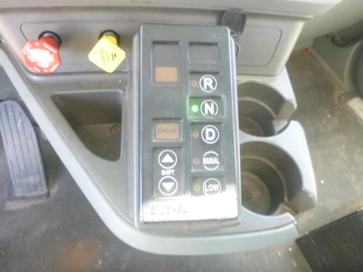 2017-kenworth-t880-image-14