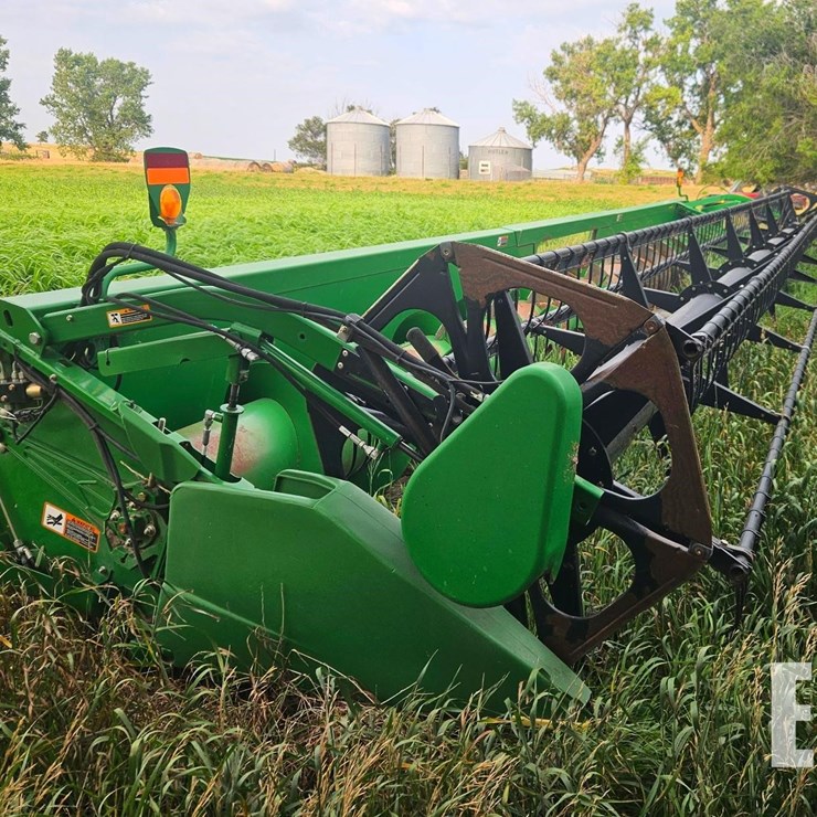 JOHN DEERE 635